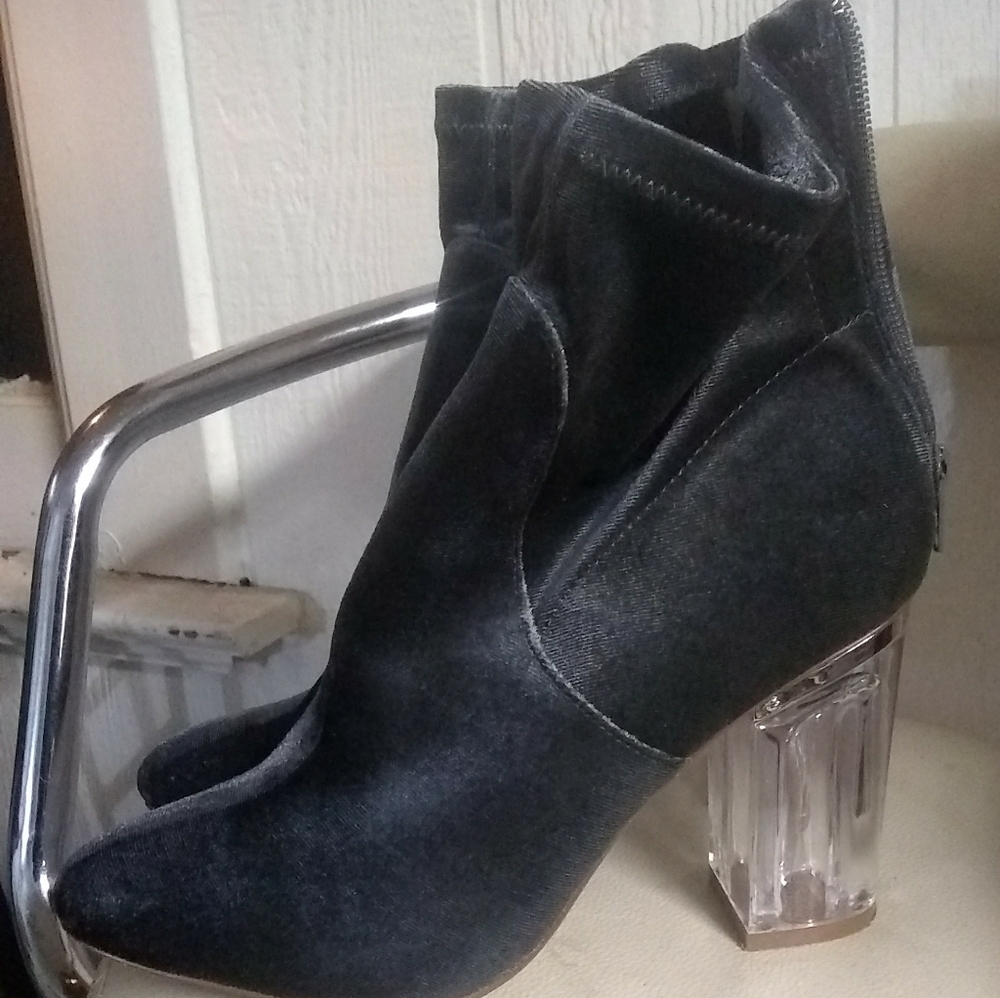 Size 8 silver velour platform never used